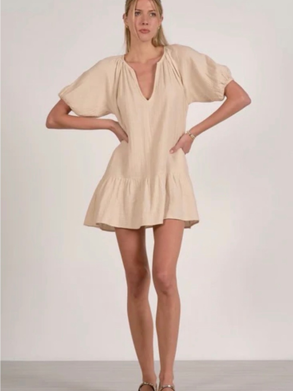 Elan Cream V-Neck Short Sleeve Mini Dress Size XS